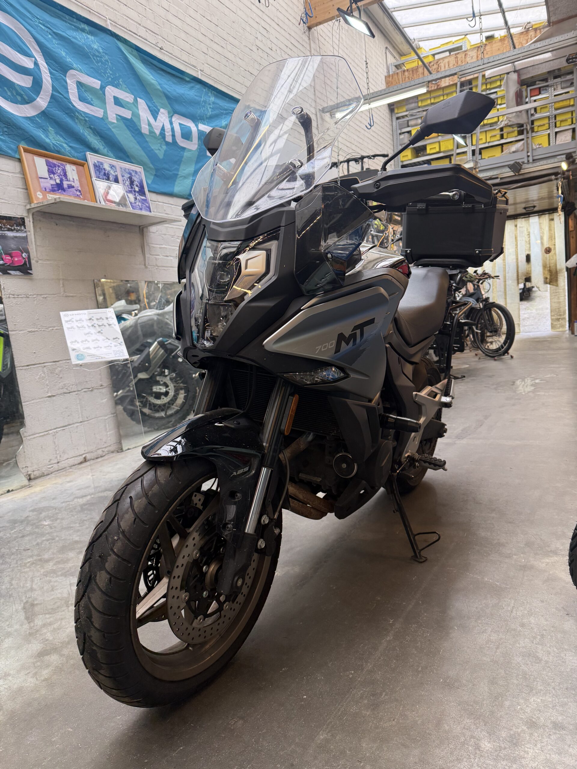 CFMOTO 700 MT