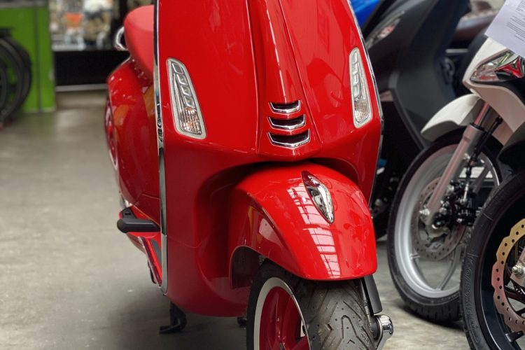 Vespa Primavera 125 E5 RED 2021 238KM